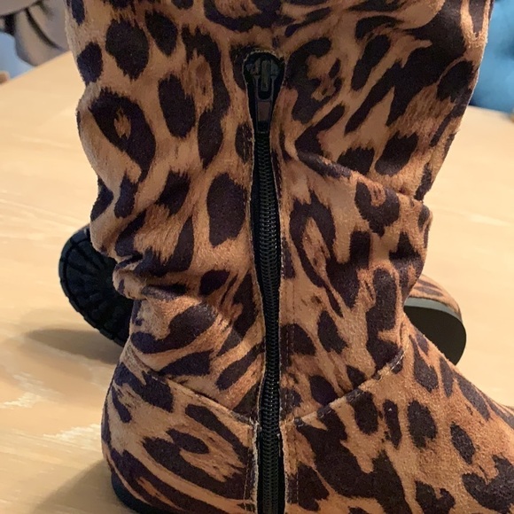 True Craft Women’s Leopard Slouch Boots Size 6 - Picture 6 of 8